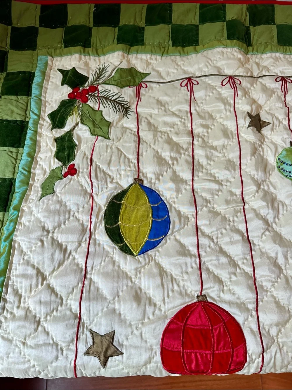Holiday Quilt with Green Checker Border